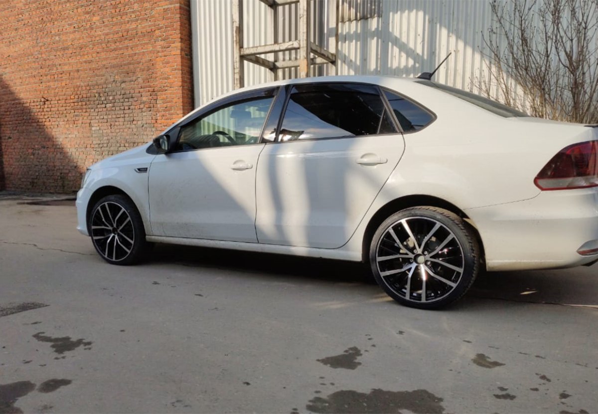 ����� Powcan BK952