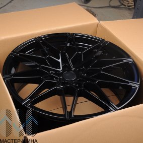 KoKo Kuture 0293 8.5x19/5x112 D66.6 ET25 Gloss Black