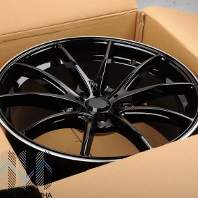 Makstton MST 664 7.5x17/5x114.3 D73.1 ET35 Black Polish Lip