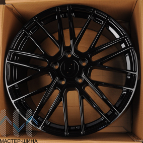 KoKo Kuture 0375 9.5x21/5x130 D71.5 ET69 Glossy Black (��������)