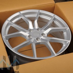 KoKo Kuture 5406 8.0x19/5x108 D63.4 ET45 PEARL SILVER