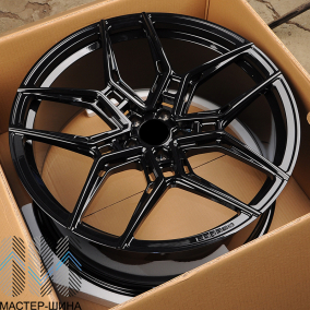 KoKo Kuture 018 10.0x22/5x112 D66.56 ET21 Gloss Black