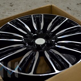 Zumbo Wheels F9010 9.5x21/5x120 D72.6 ET48 BKF