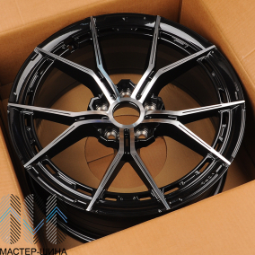 Koko Kuture FF579 8.0x18/5x114.3 D73.1 ET38 Gloss Black+Maching Face